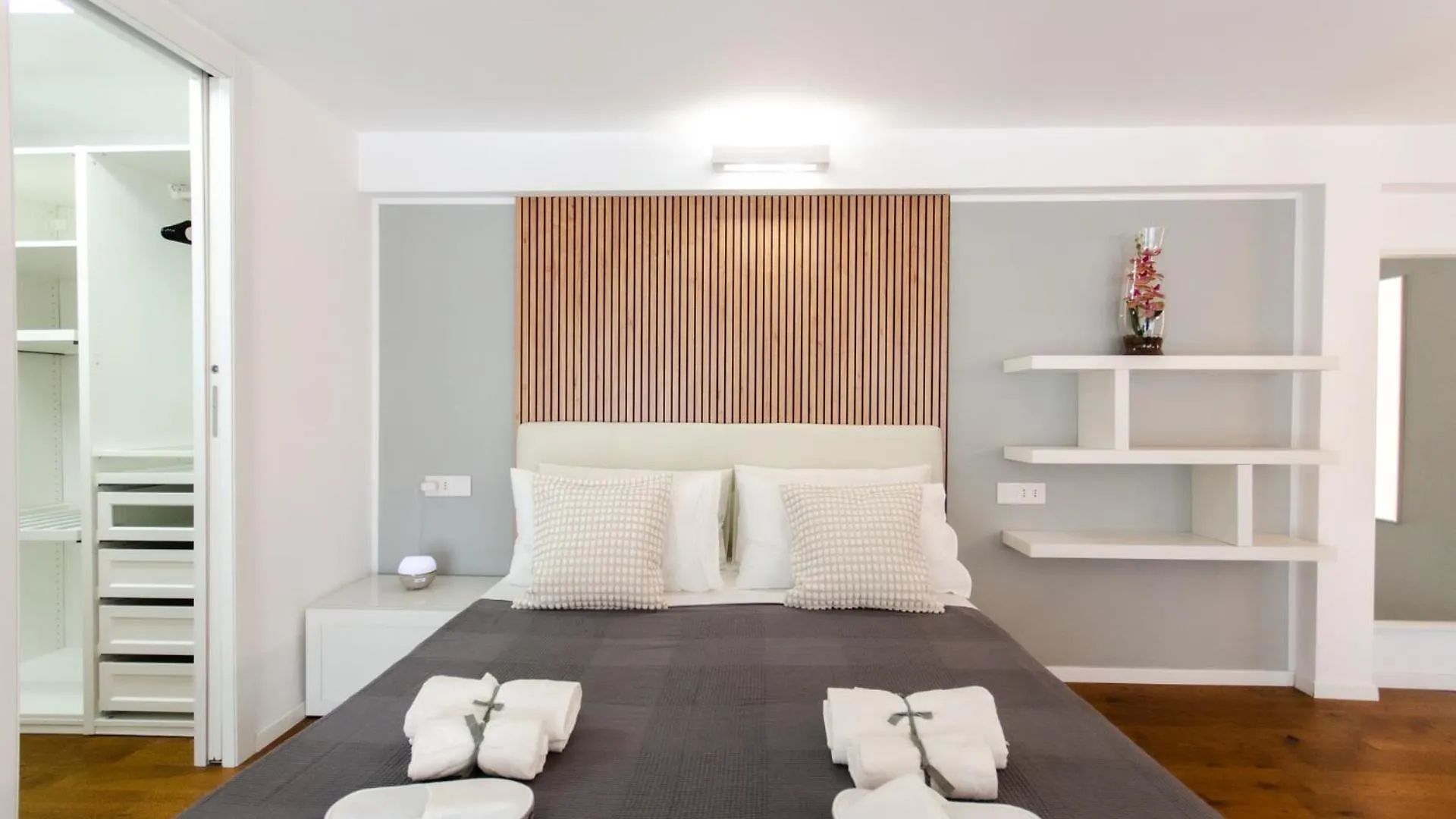 Vivimihome - Alexander Suite Milano 0*, Μιλάνο Ιταλία