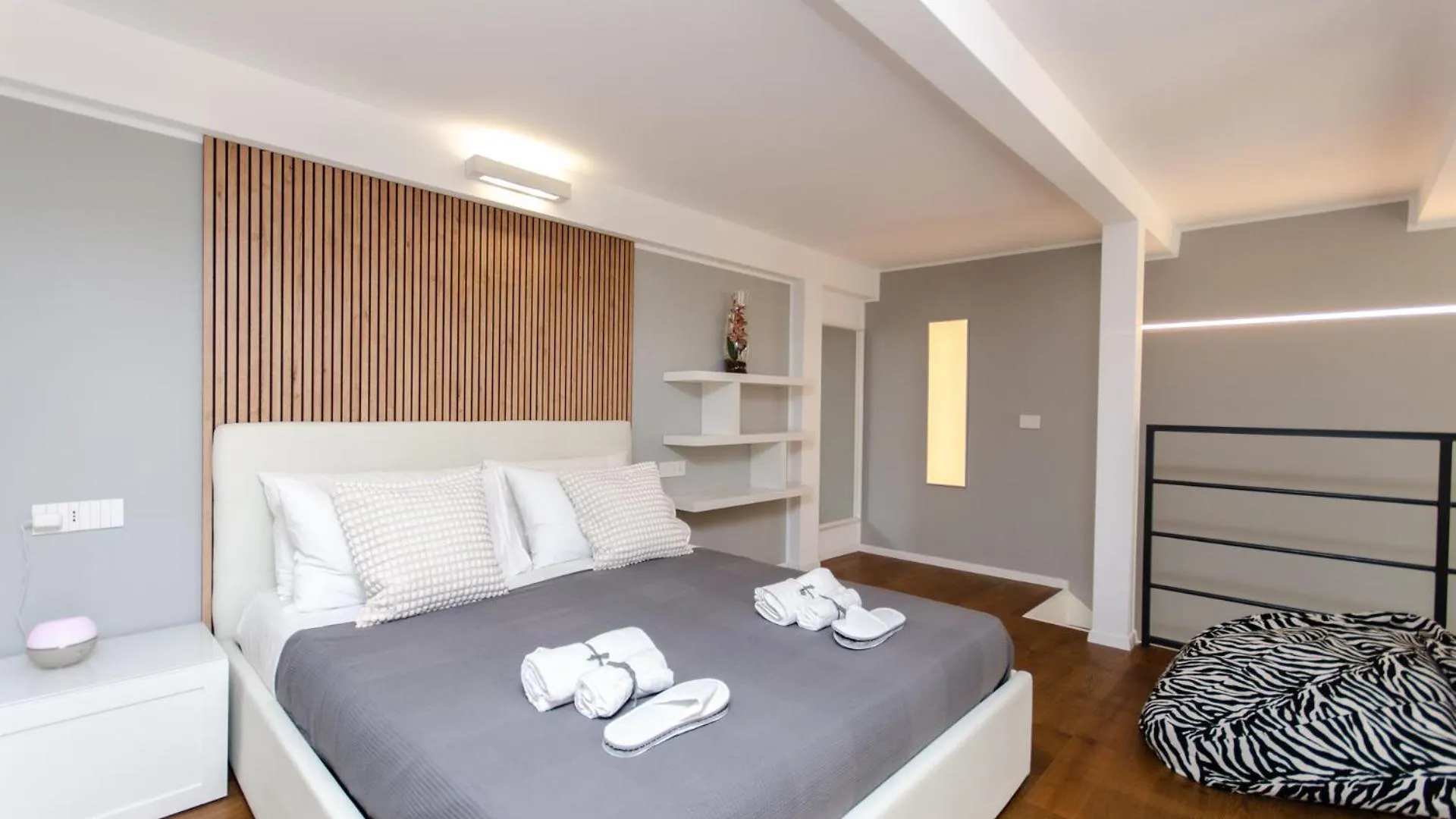 Vivimihome - Alexander Suite Milano 0*, Milan