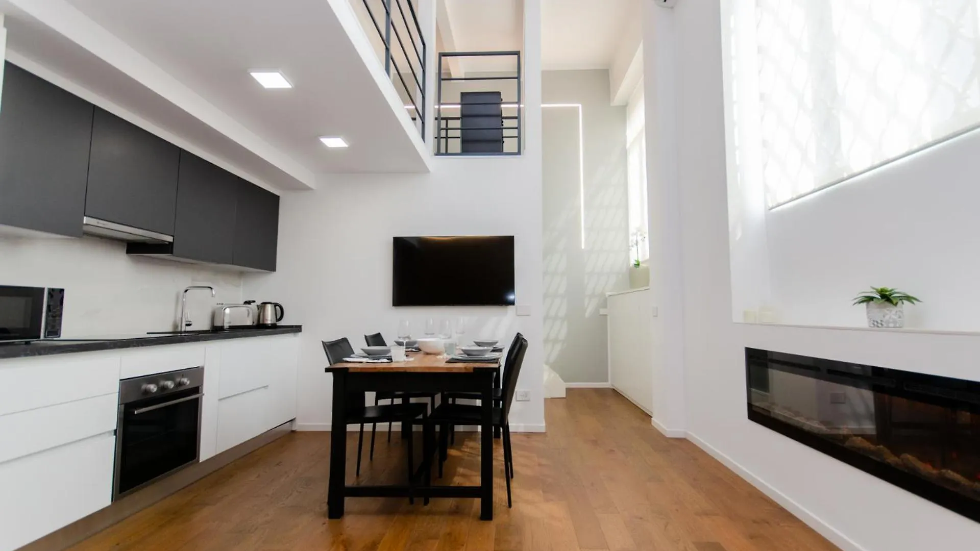Vivimihome - Alexander Suite Milano Italy