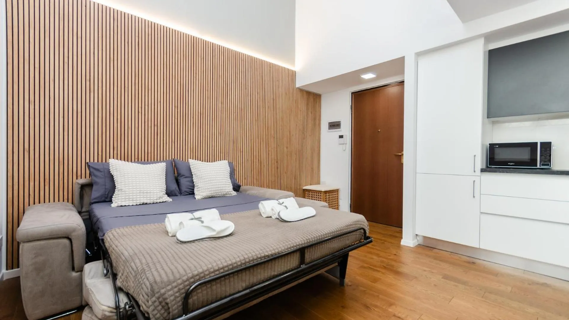 Vivimihome - Alexander Suite Milano Apartment