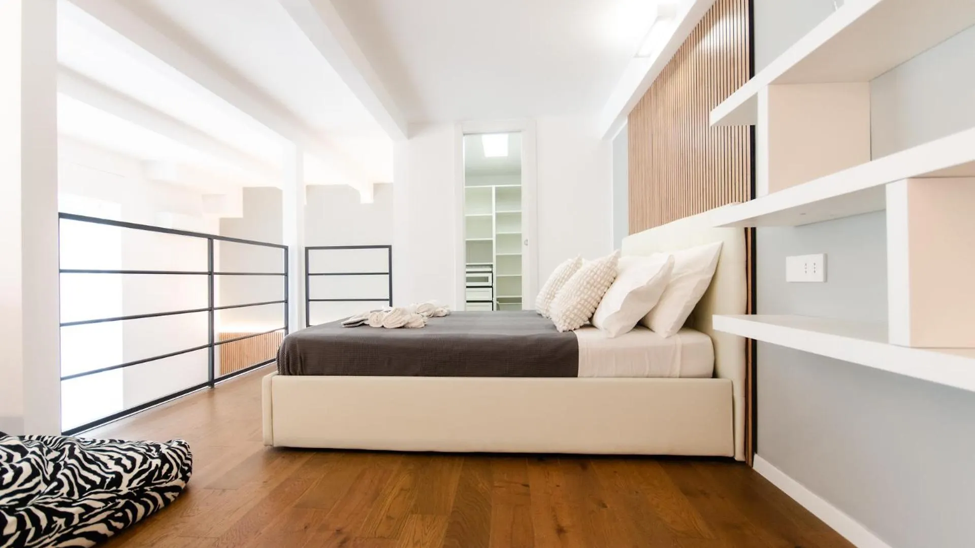 Vivimihome - Alexander Suite Milano Italy